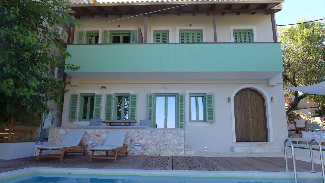 Caltabania Suites Ayios Nikitas Ngoại thất bức ảnh